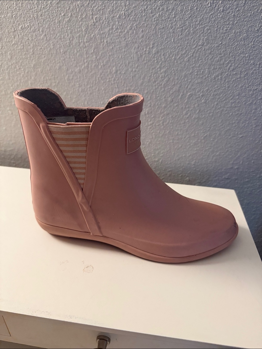 London Fog Blush Pink Women's Ankle Rain Boots - Picture 2 of 3